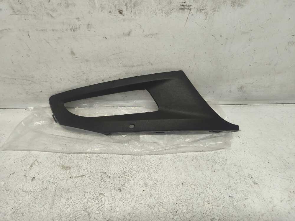 GRILLE DE PARE CHOC AVANT DROIT VW - Vue 1